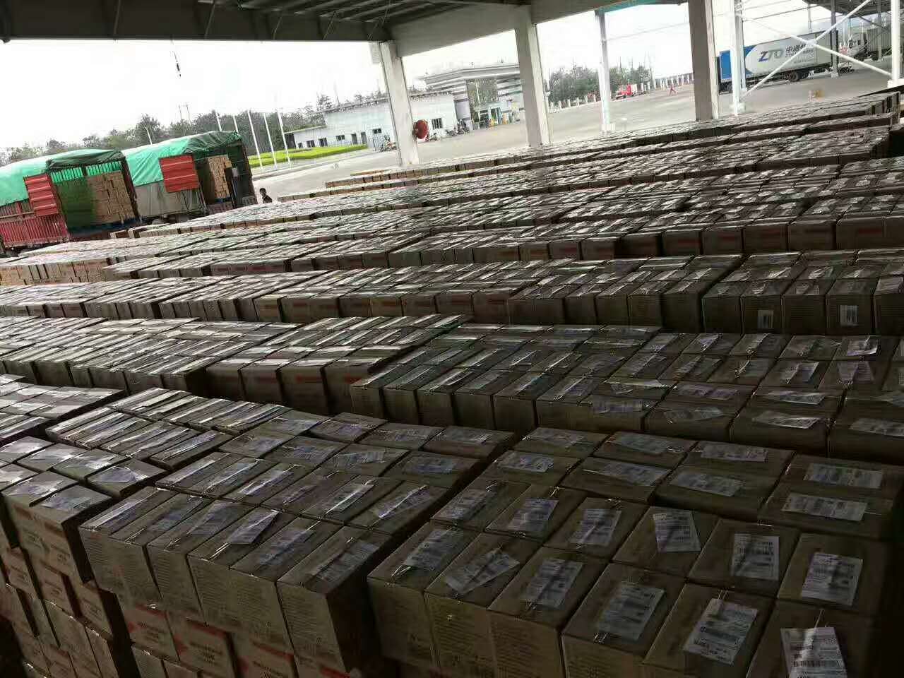 工廠內藍漂紙品整裝待發(fā)