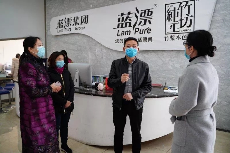 復工、防疫兩手抓，雙水碾街道領導慰問藍漂，助力復工