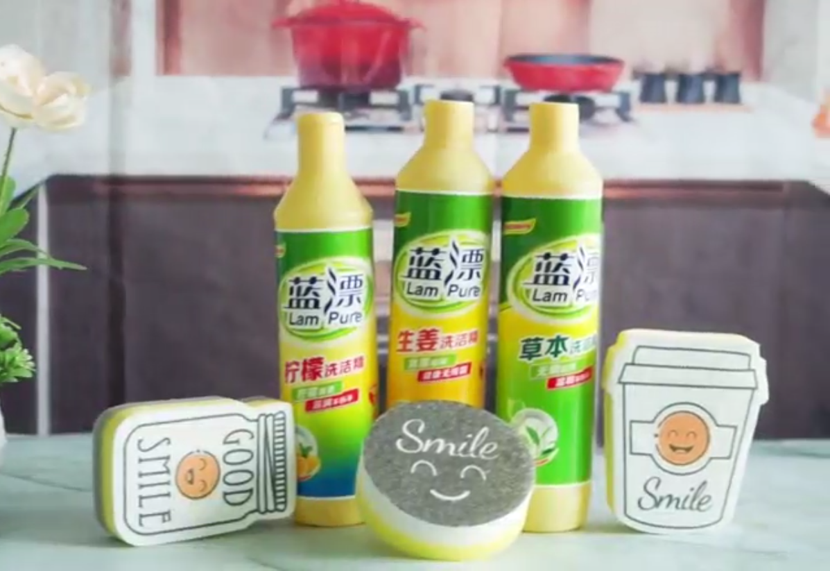 藍漂洗潔精溫和不傷手，無磷不殘留