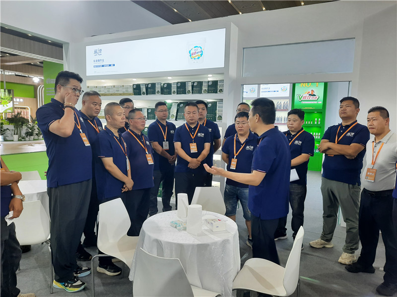 藍漂集團閃耀第27屆西安遛紙生活用紙展，簽約合作再創(chuàng)佳績！